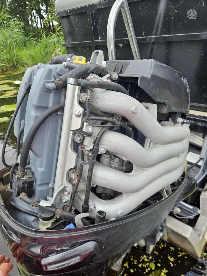 Silver Wave 230 Tritoon, понтонные катера