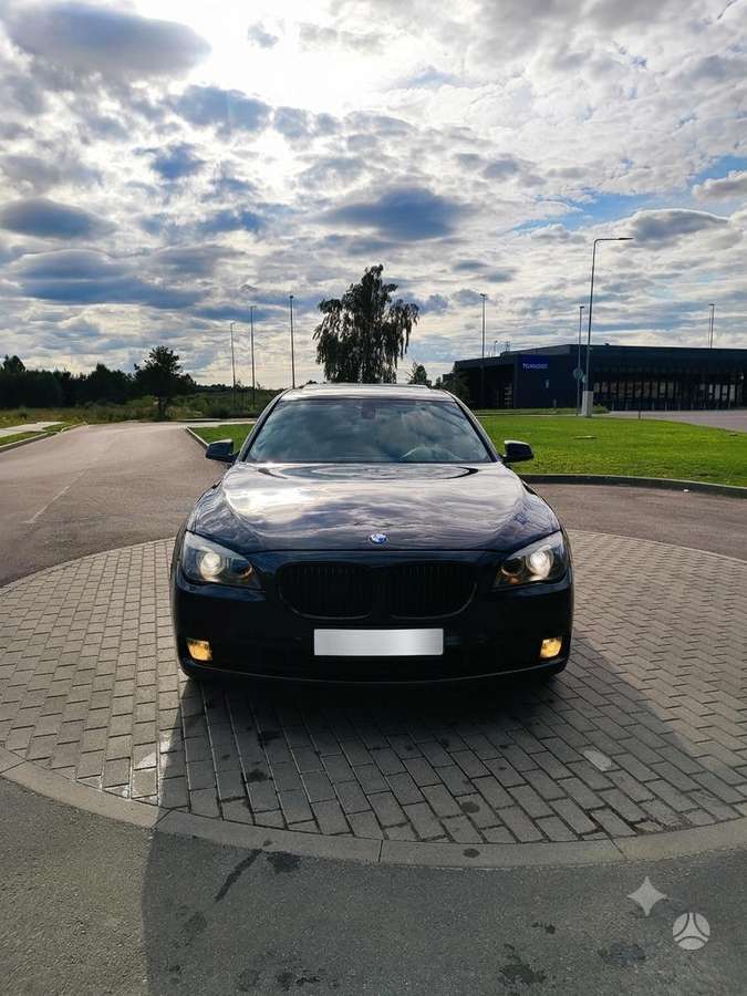 BMW 730, 3.0 l., Седан