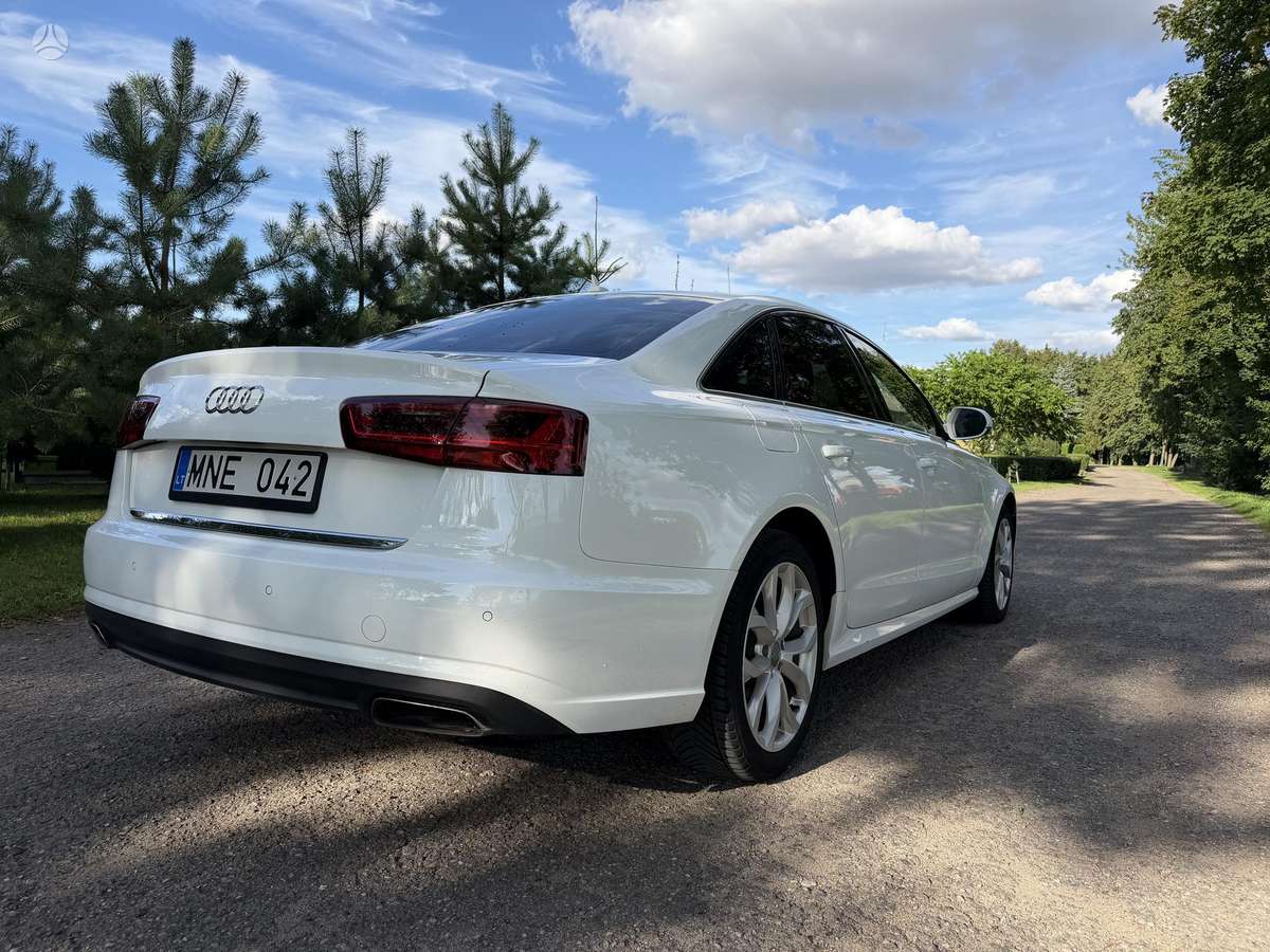 Audi A6, 2.0 l., Седан