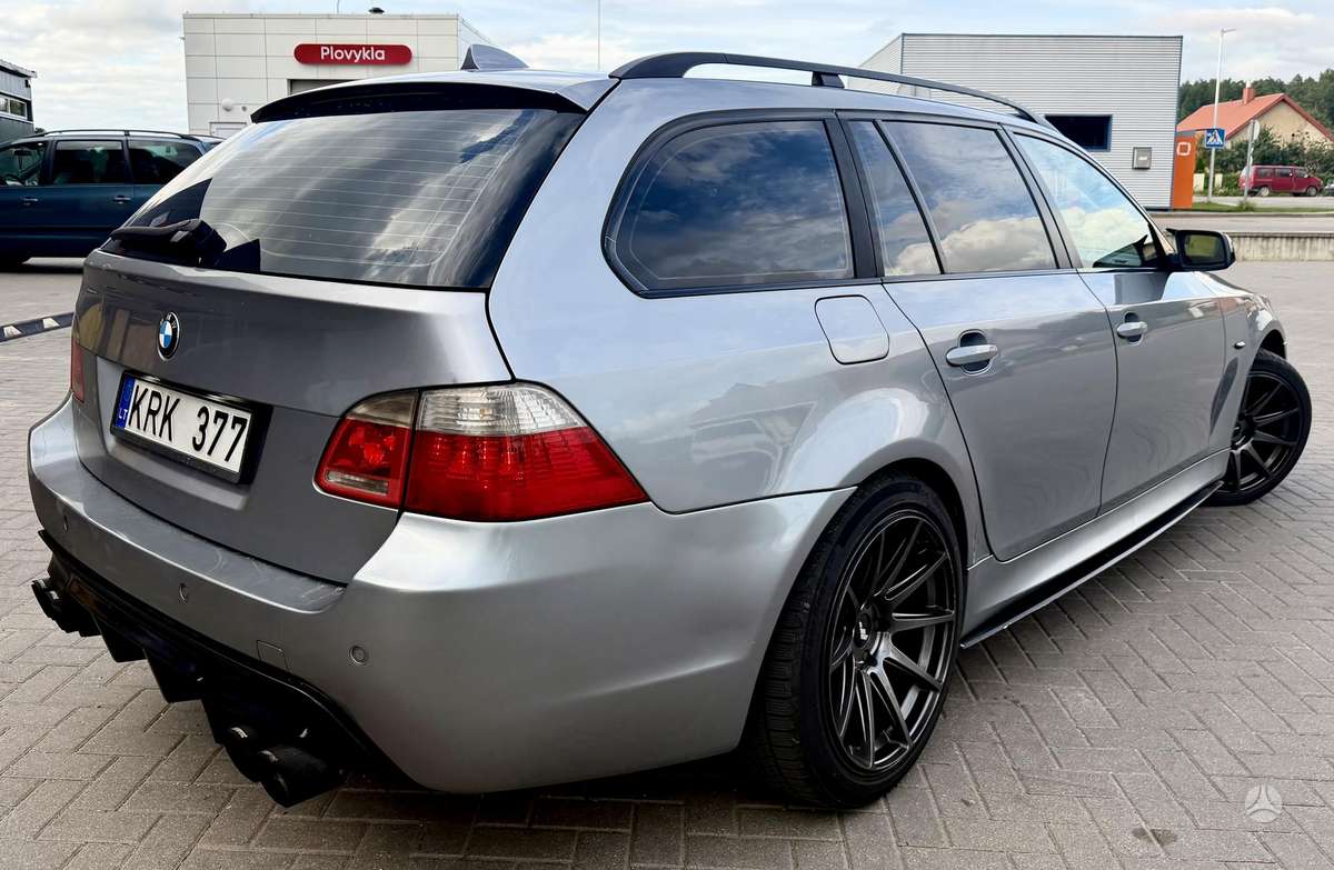 BMW 525, wagon