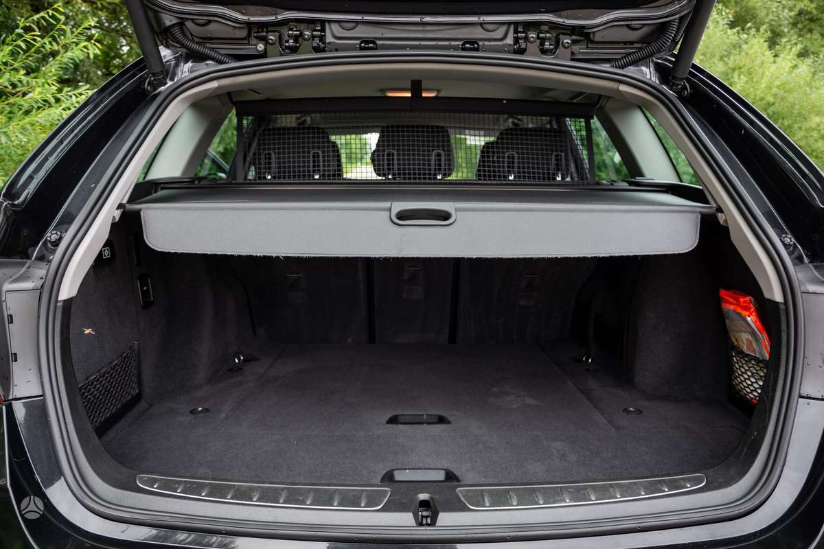 BMW 320, 2.0 l., wagon