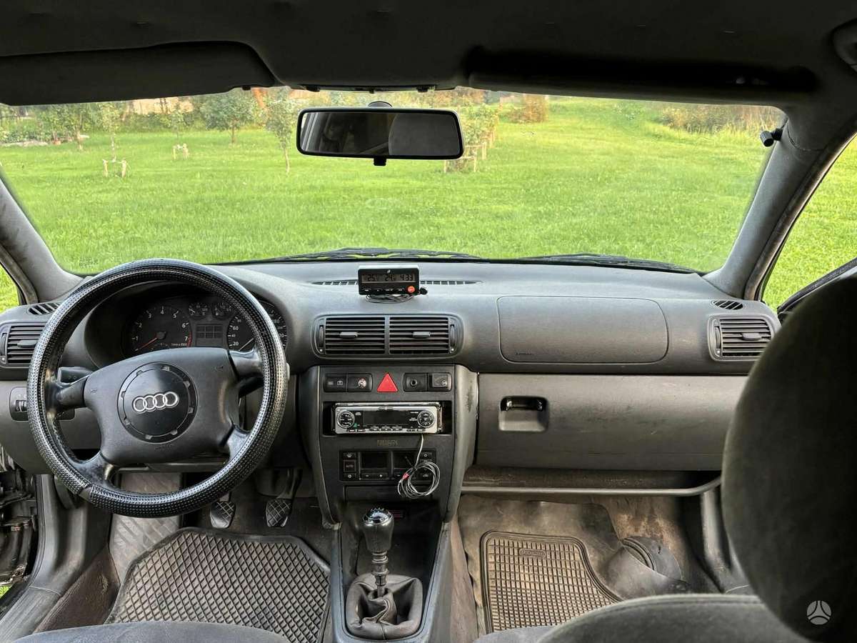 Audi A3, 1.8 l., hatchback