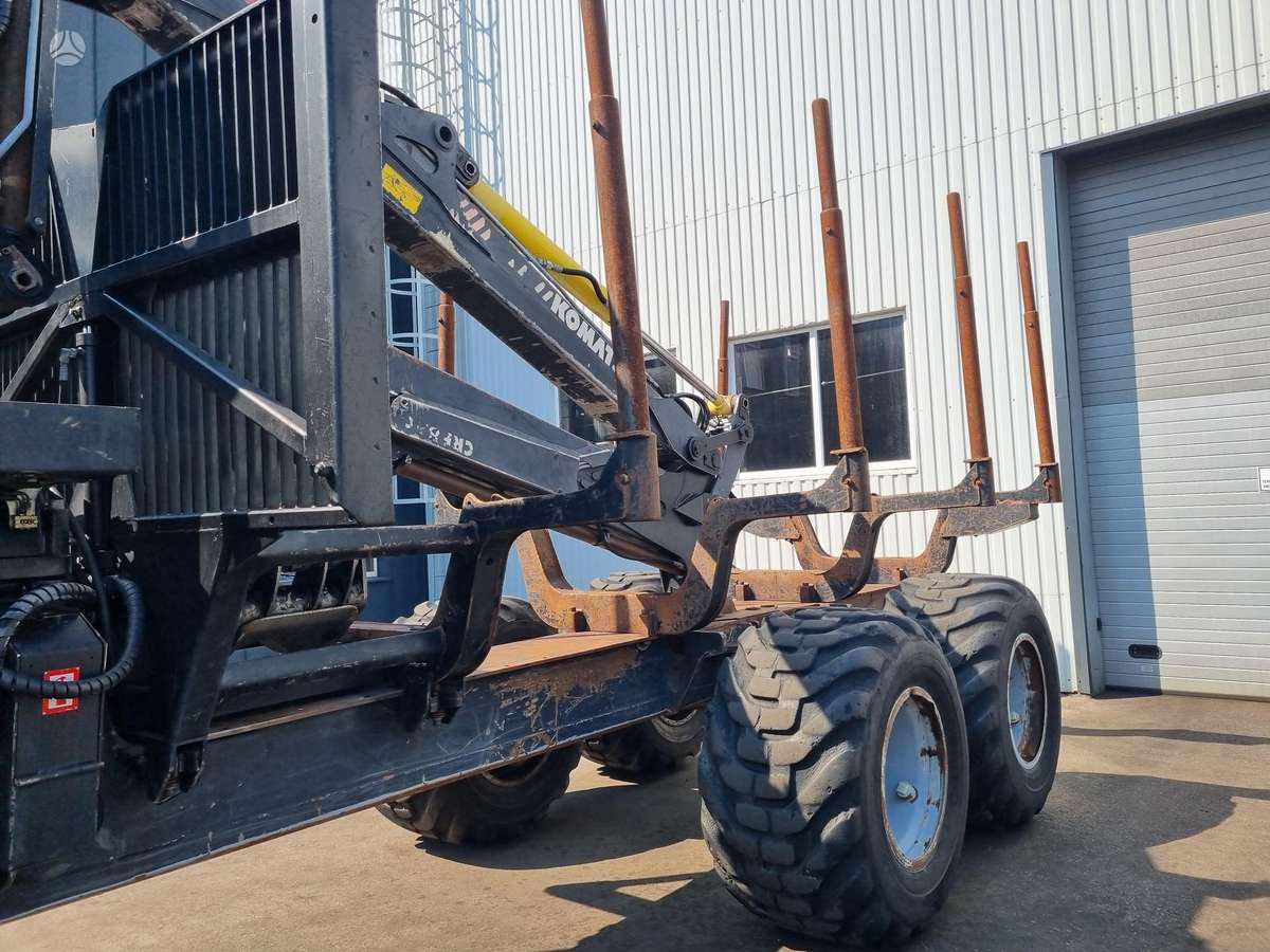 Komatsu 855, форвардеры