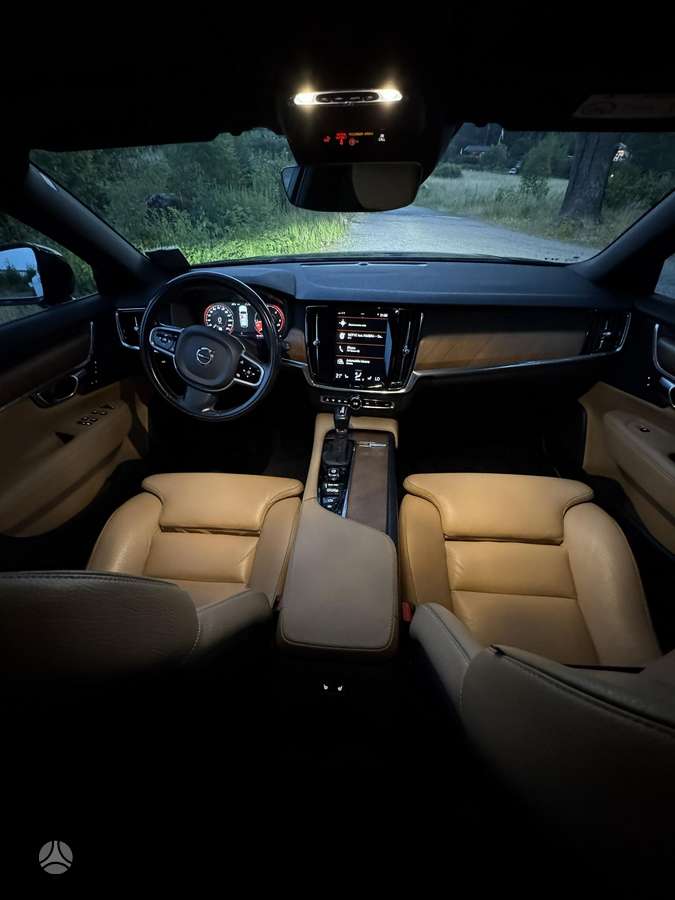 Volvo V90, 2.0 l., Универсал