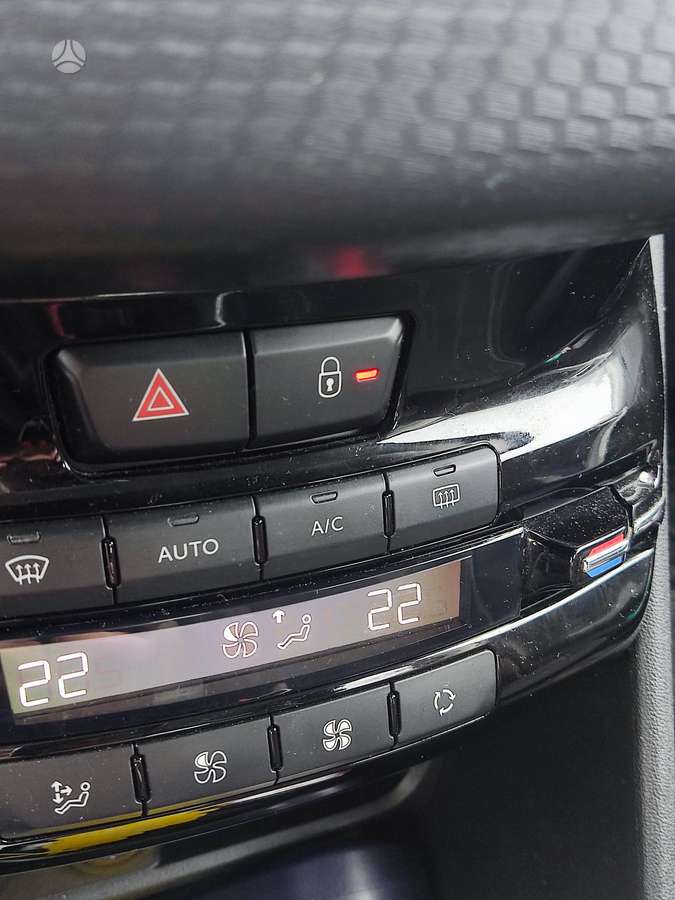 Peugeot 2008 - 5