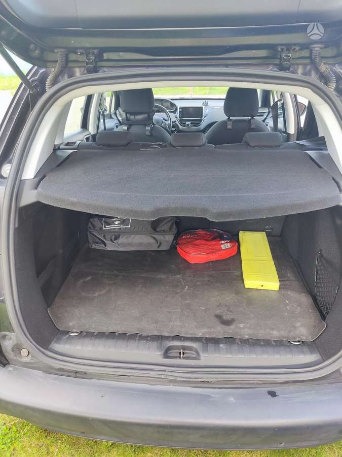 Peugeot 2008 - 12