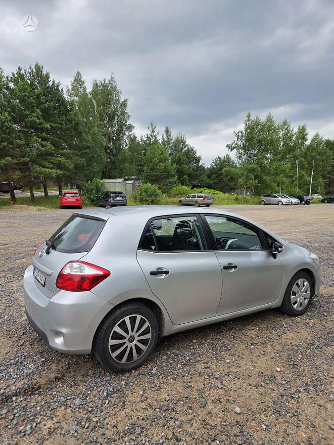 Toyota Auris - 4