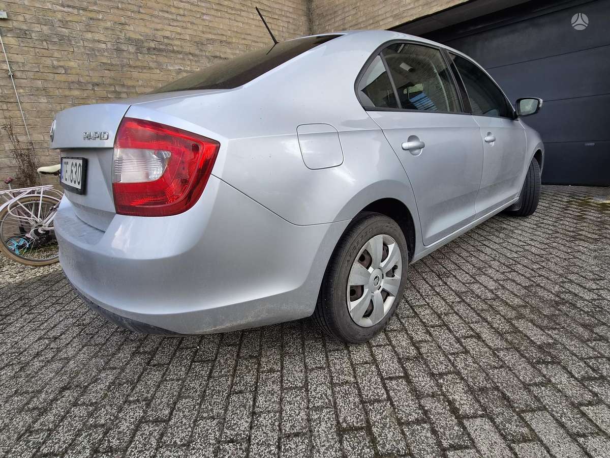 Škoda Rapid - 8