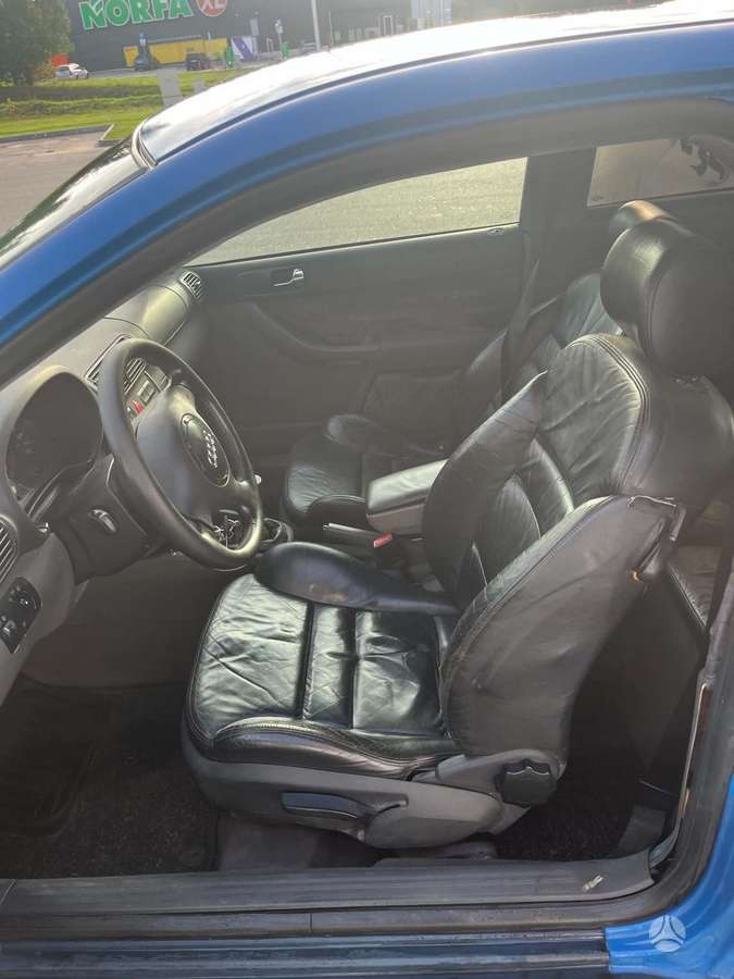 Audi A3, 1.8 l., Хэтчбек