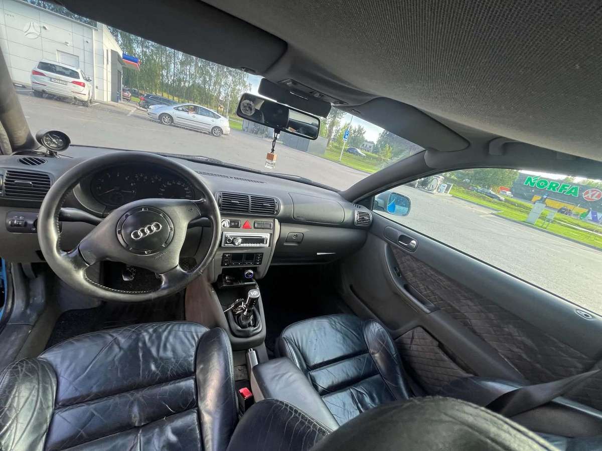 Audi A3, 1.8 l., Хэтчбек