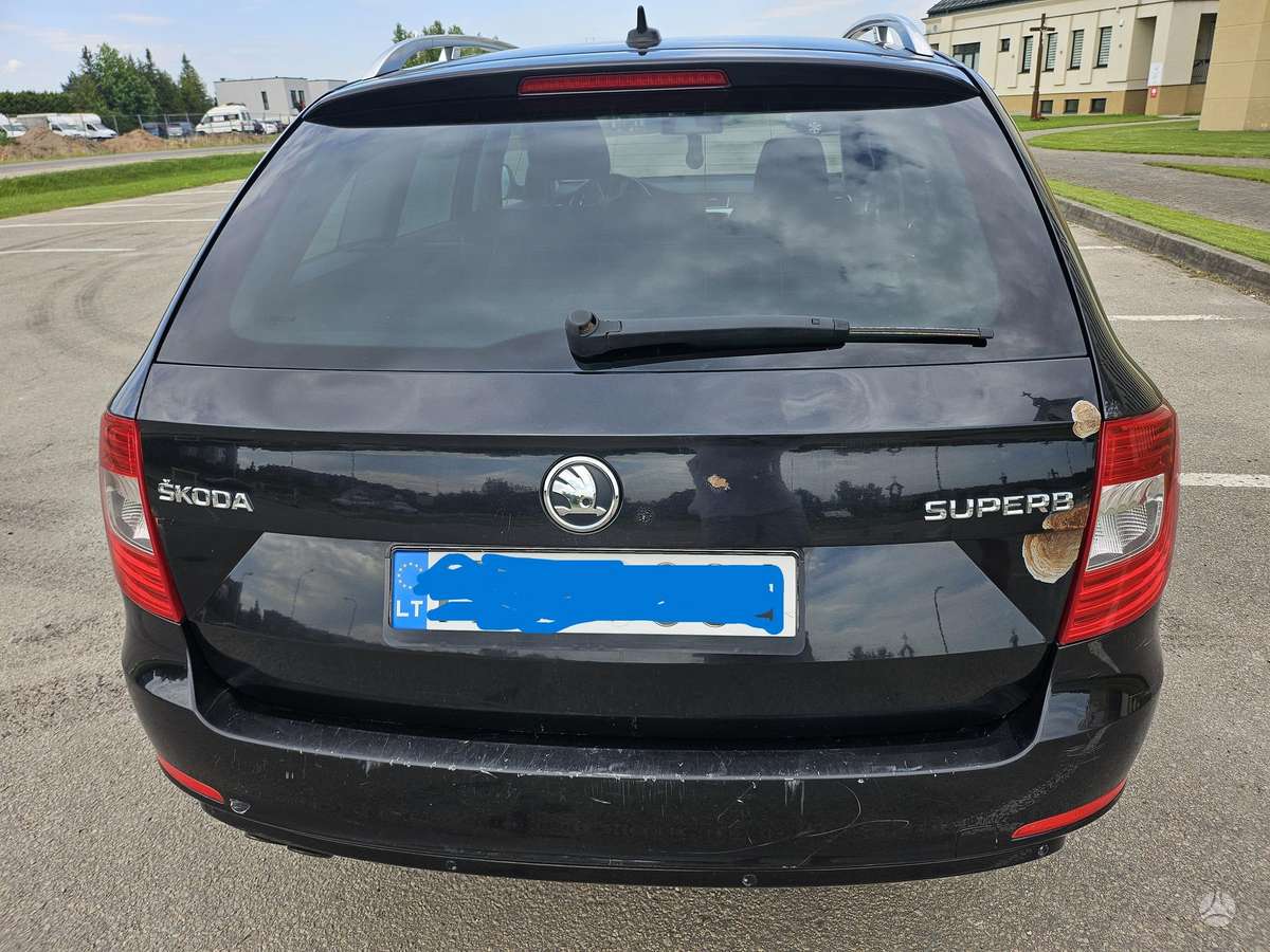 Škoda Superb - 4