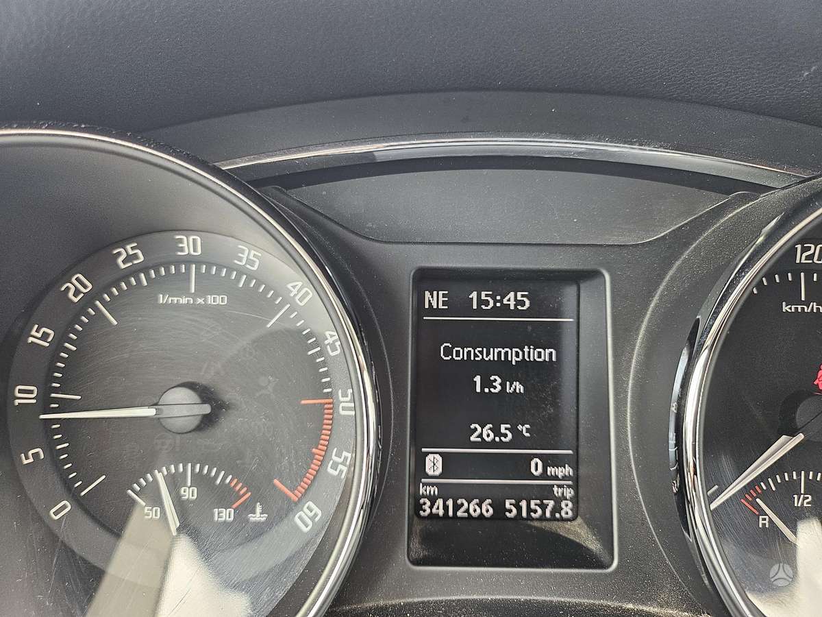 Škoda Superb - 8