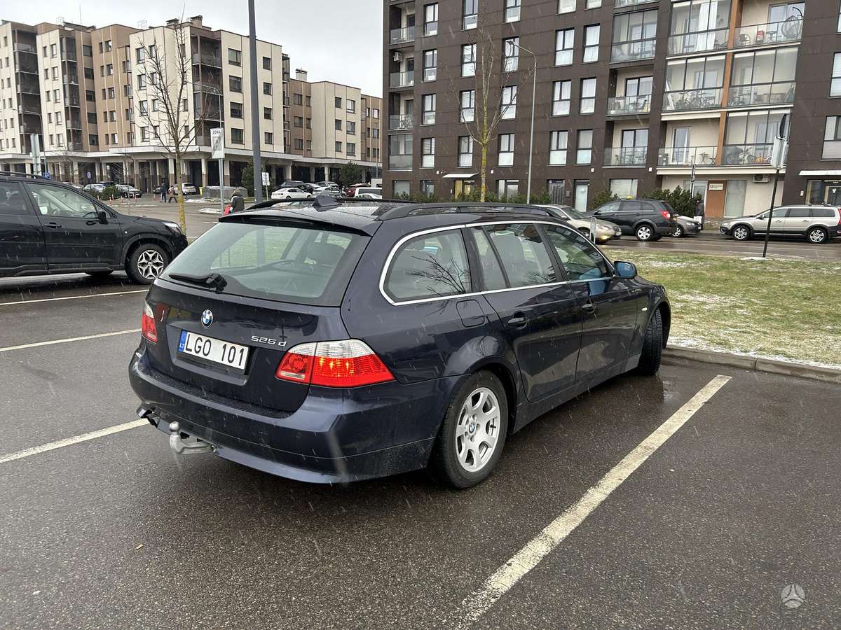 BMW 525, 2.5 l., Универсал