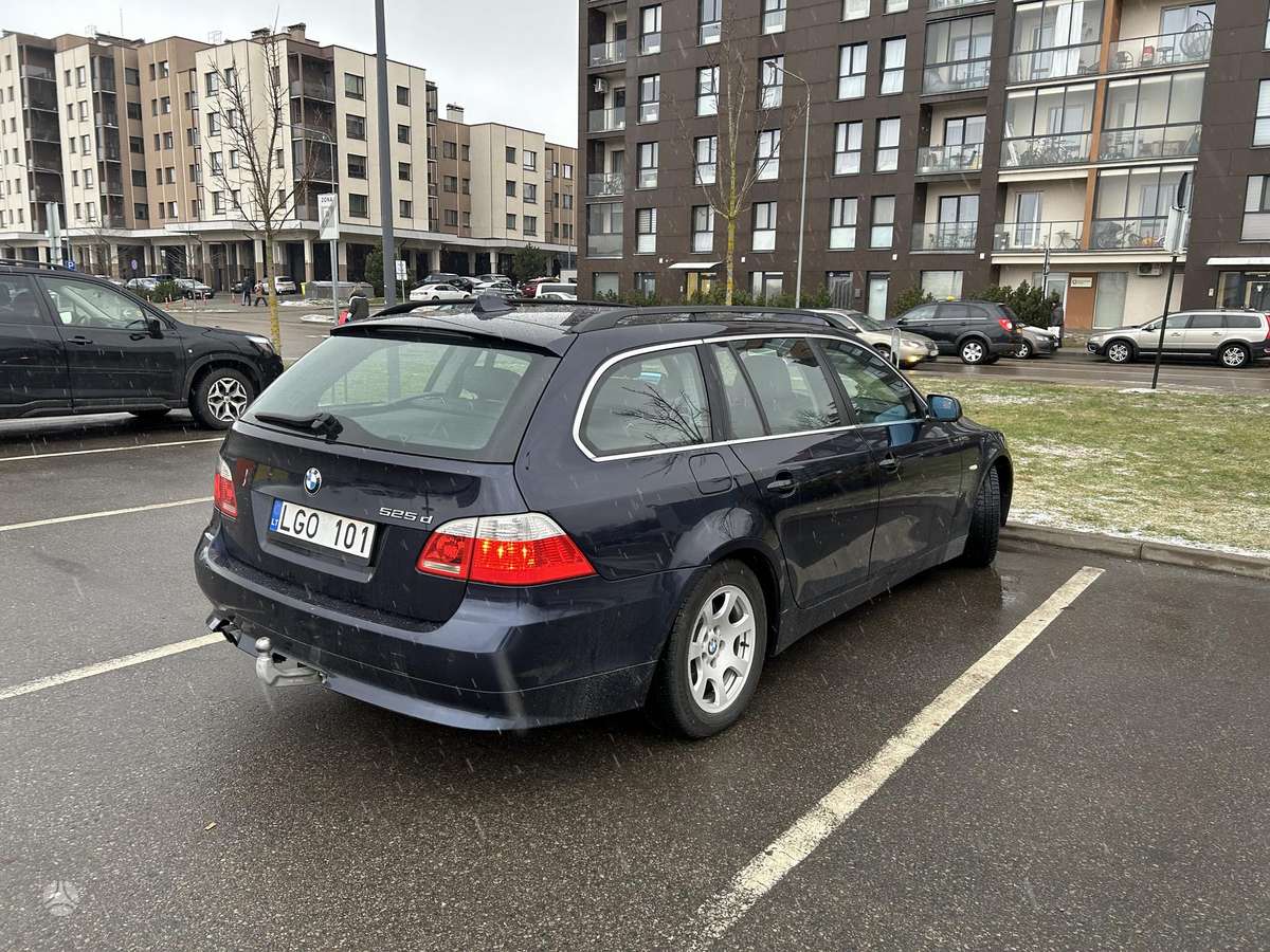 BMW 525, 2.5 l., wagon
