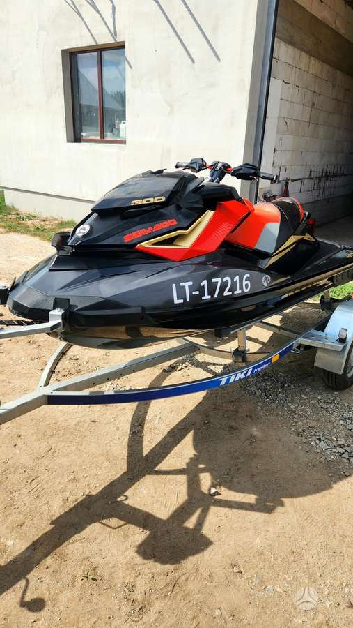Sea-Doo RXP, jet skis