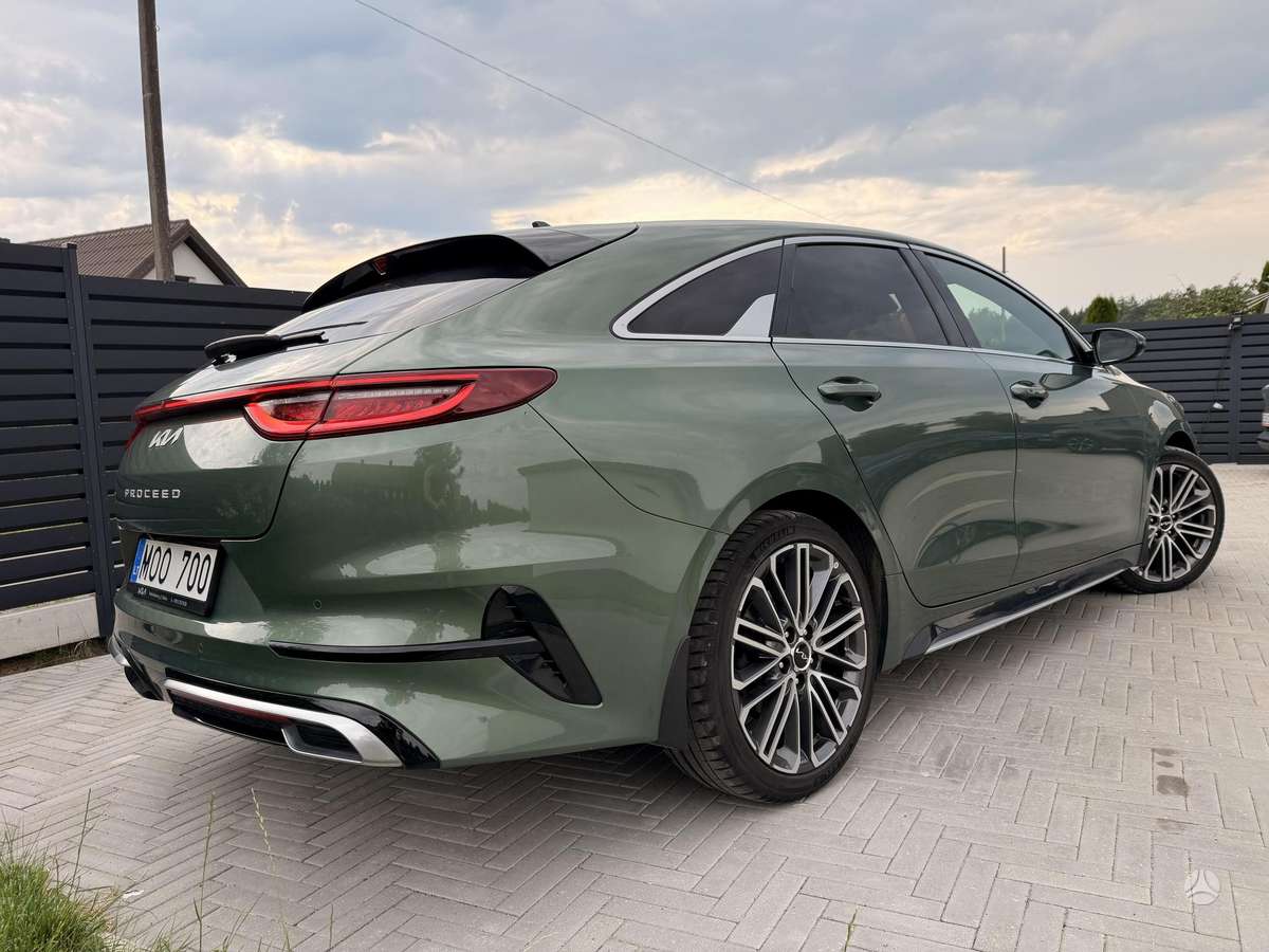 Kia ProCeed, 1.5 l., hatchback