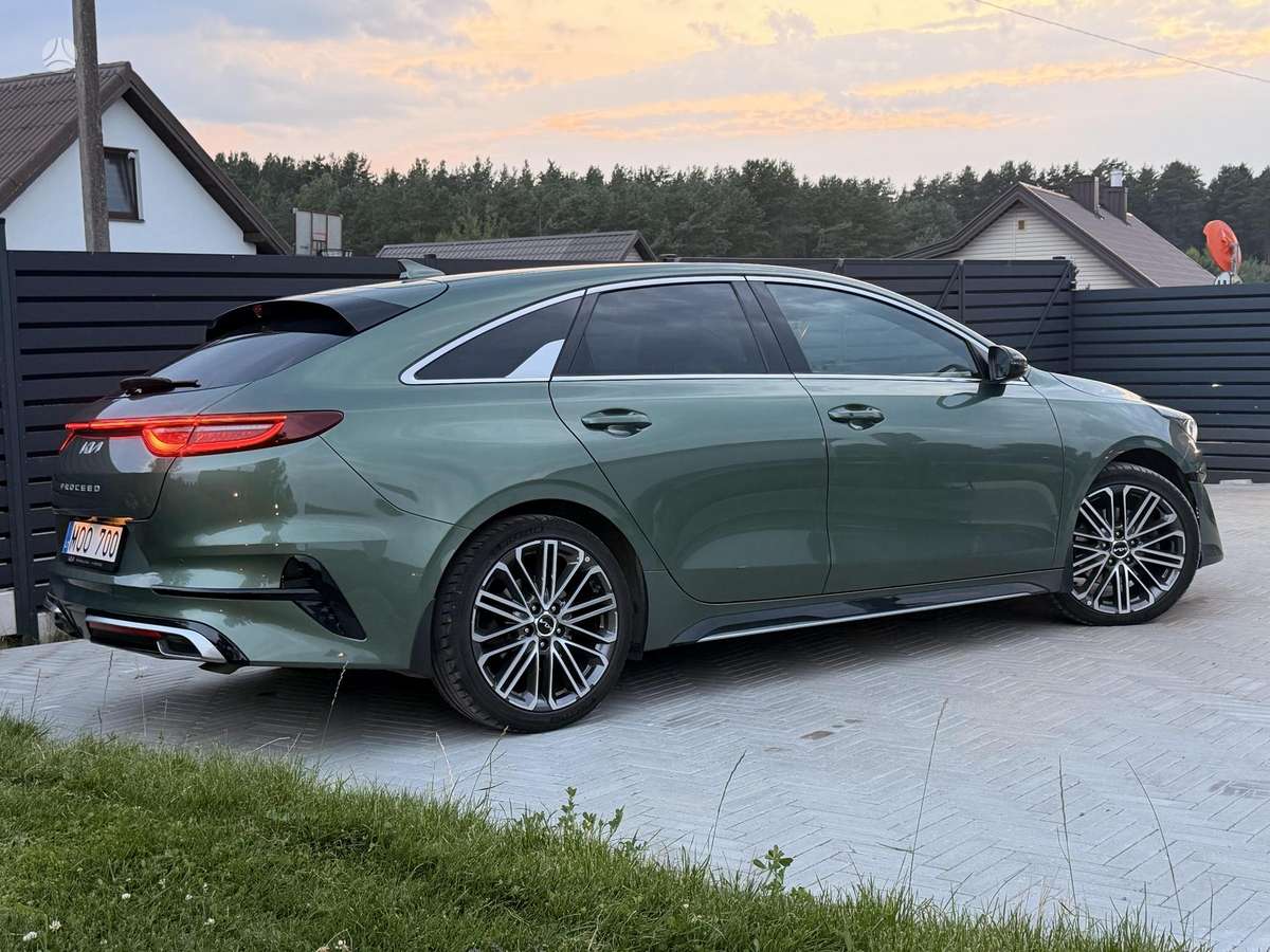 Kia ProCeed, 1.5 l., hatchback