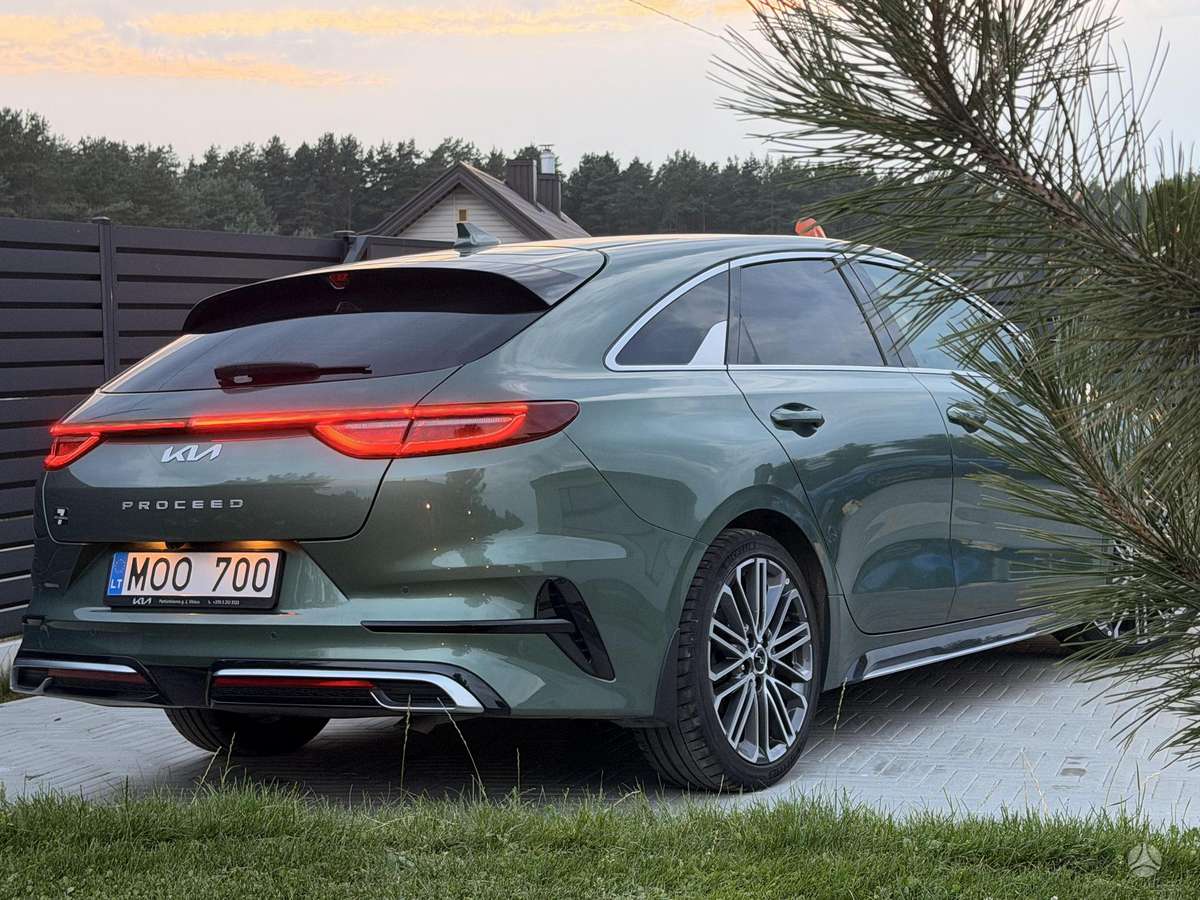 Kia ProCeed, 1.5 l., hatchback