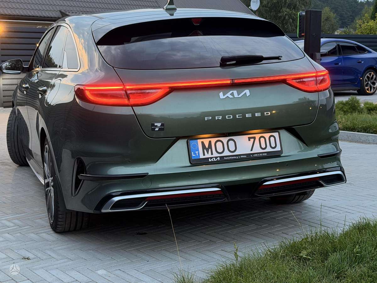 Kia ProCeed, 1.5 l., hatchback