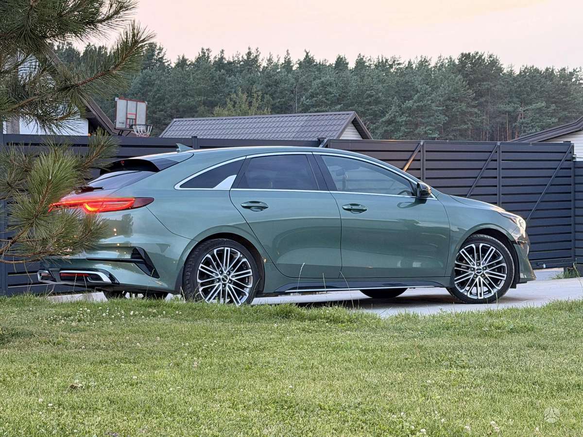 Kia ProCeed, 1.5 l., hatchback