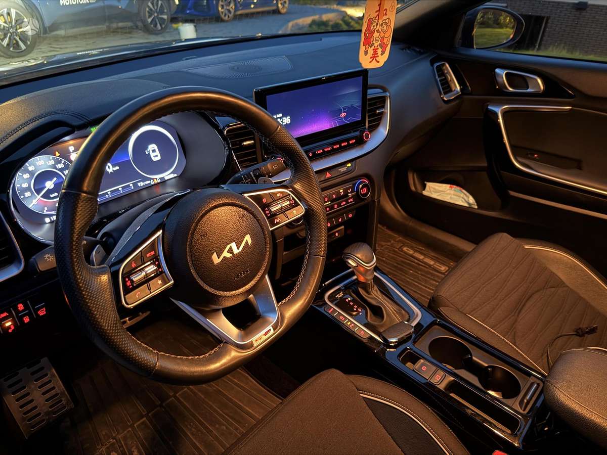 Kia ProCeed, 1.5 l., hatchback