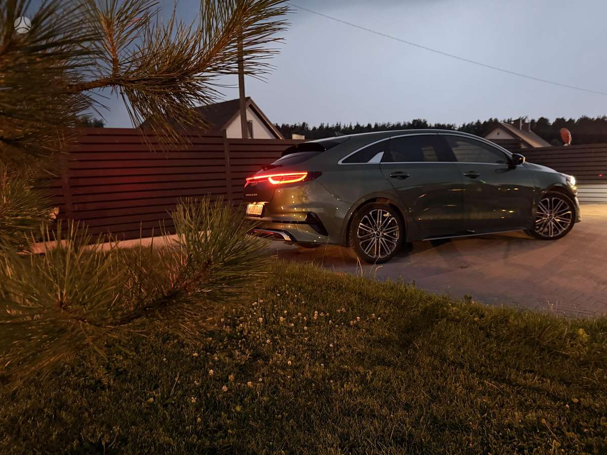 Kia ProCeed, 1.5 l., hatchback