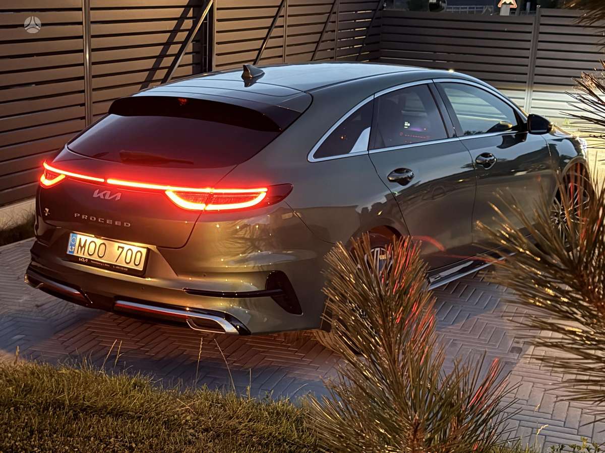 Kia ProCeed, 1.5 l., hatchback