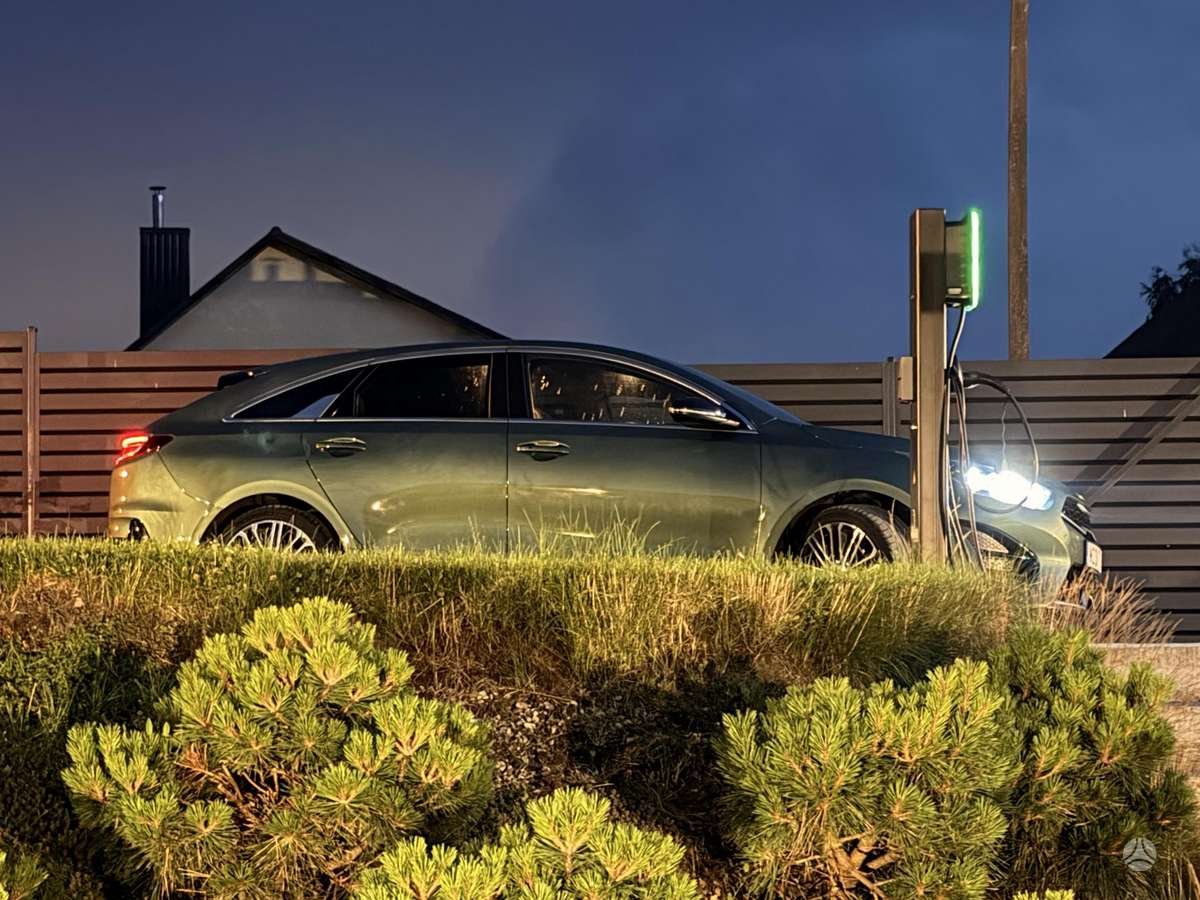 Kia ProCeed, 1.5 l., hatchback