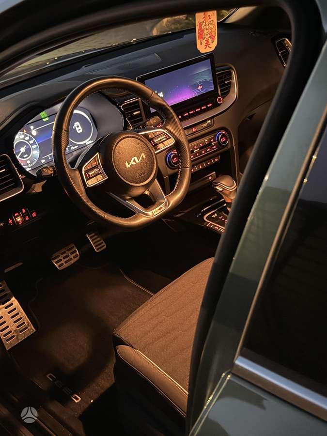 Kia ProCeed, 1.5 l., hatchback