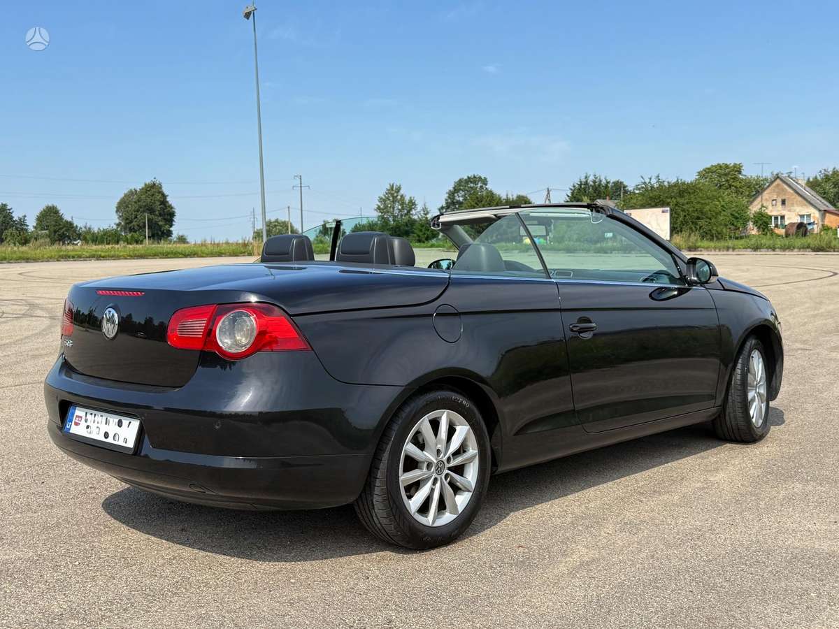 Volkswagen Eos, 2.0 l., convertible