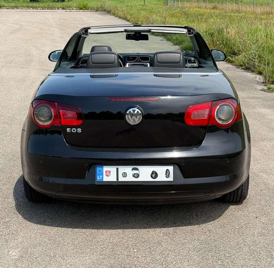 Volkswagen Eos, 2.0 l., convertible