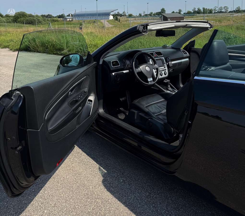 Volkswagen Eos, 2.0 l., convertible