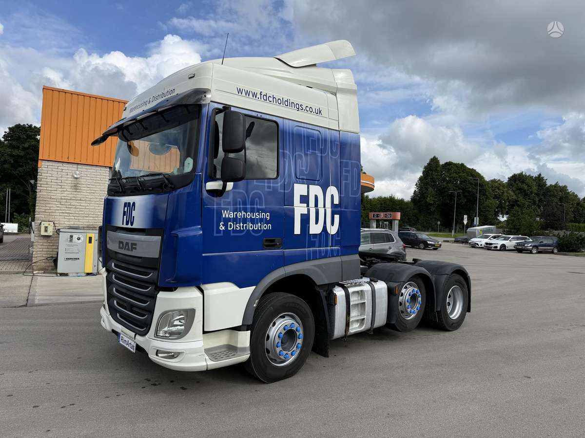 DAF XF 460, double sleeper