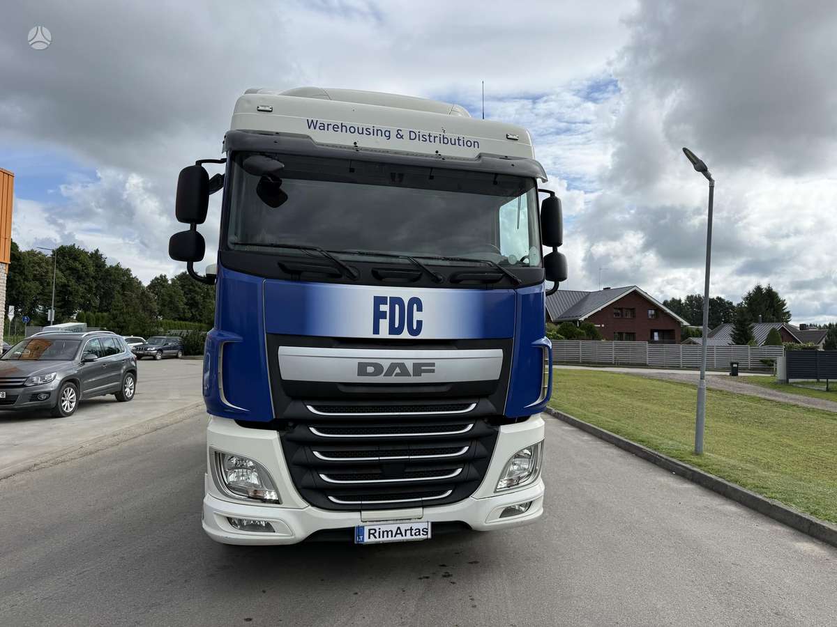 DAF XF 460, double sleeper