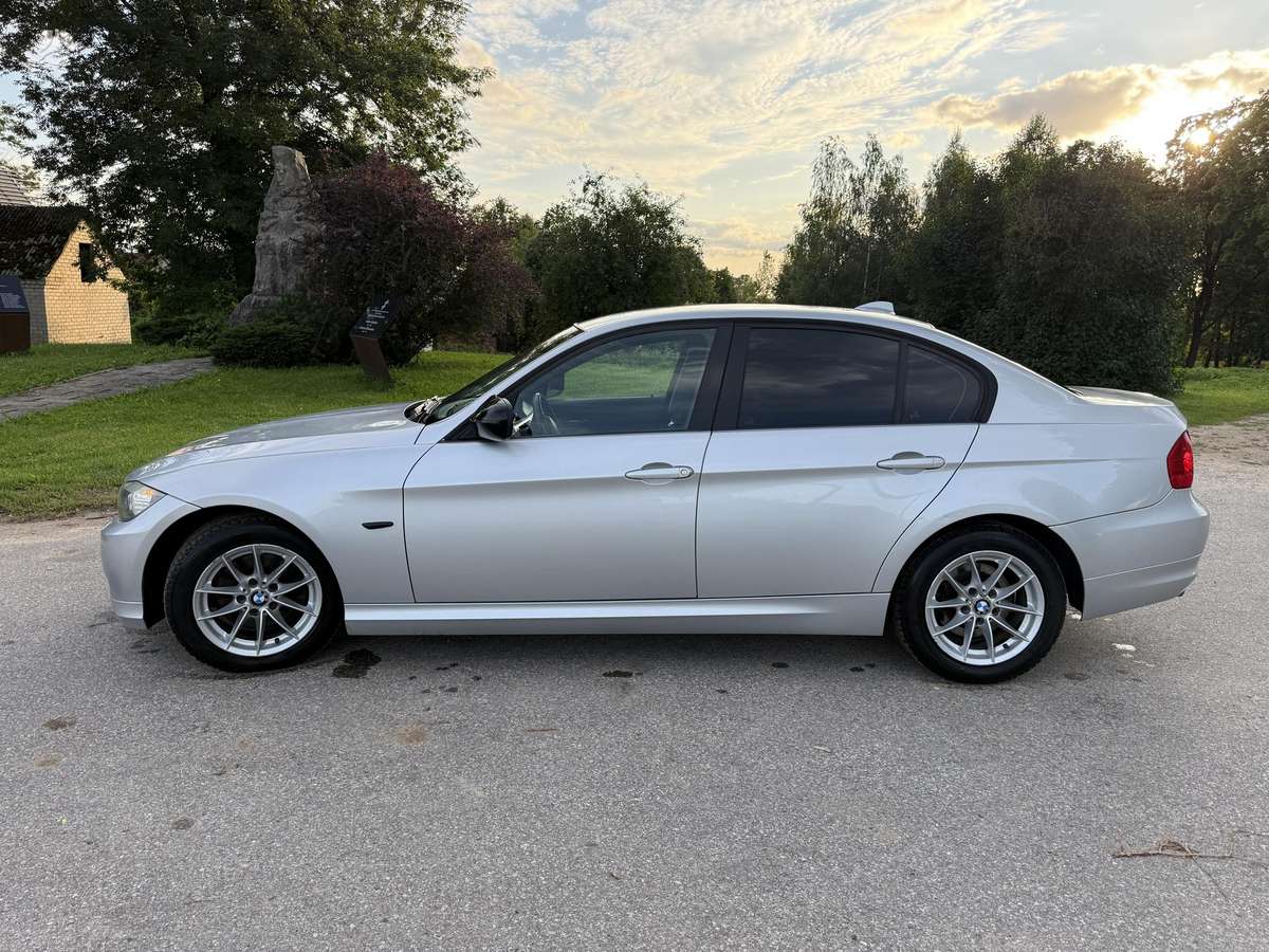 BMW 320, 2.0 l., Седан