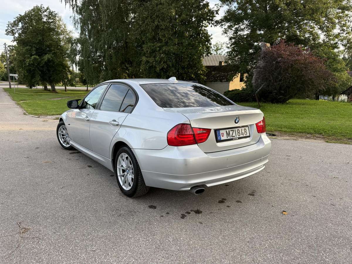 BMW 320, 2.0 l., Седан