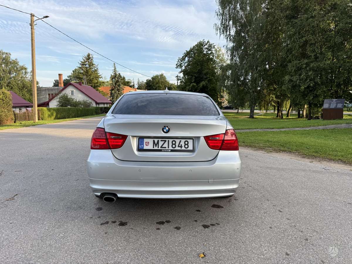 BMW 320, 2.0 l., Седан
