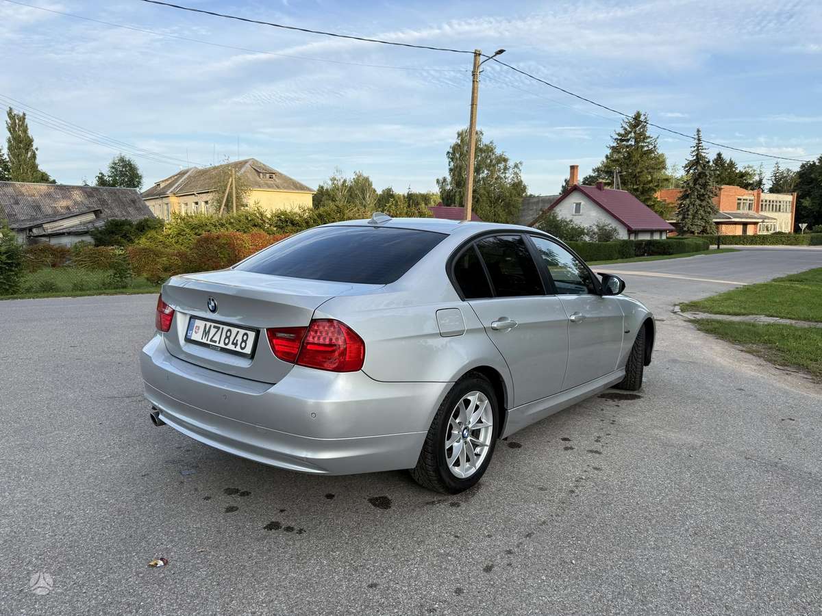 BMW 320, 2.0 l., Седан