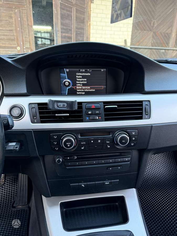 BMW 320, 2.0 l., Седан