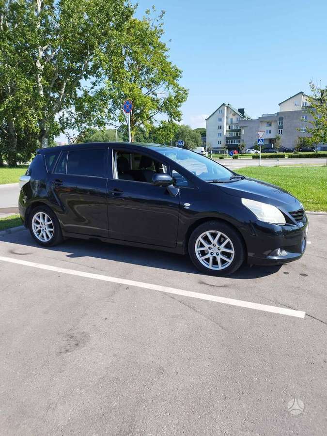 Toyota Verso - 2