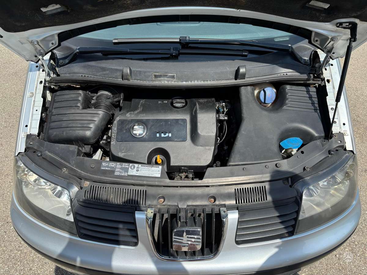 SEAT Alhambra - 10