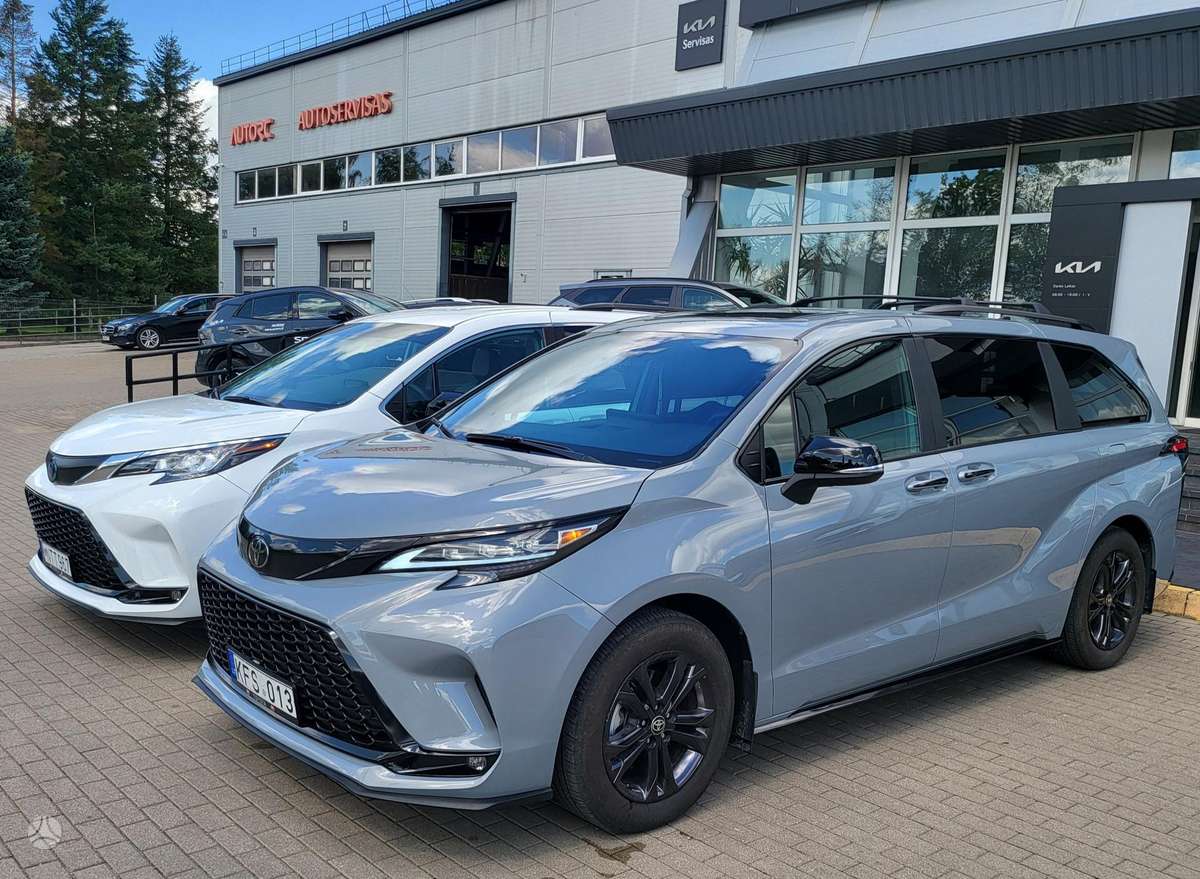 Toyota Sienna - 8