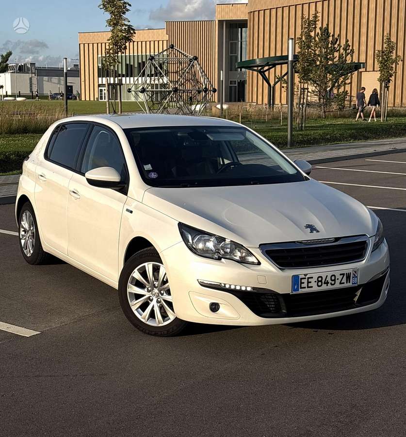 Peugeot 308, 1.2 l., hatchback