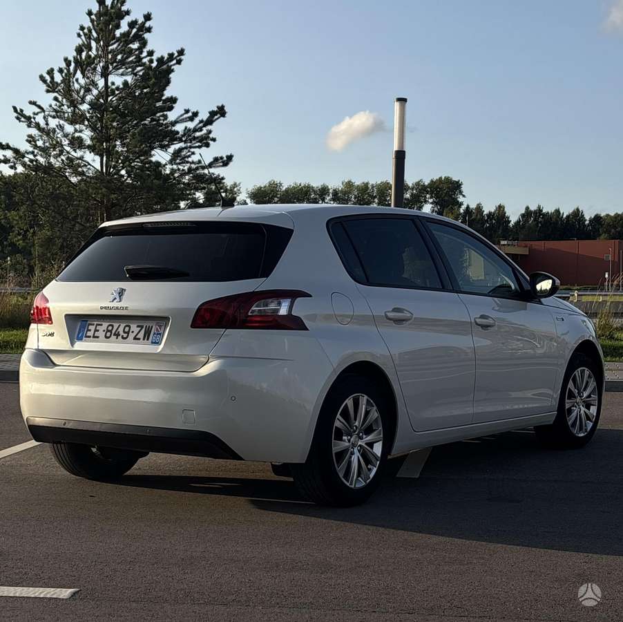 Peugeot 308, 1.2 l., hatchback