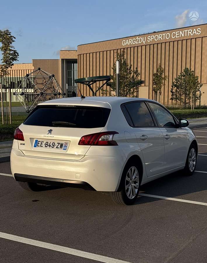 Peugeot 308, 1.2 l., hatchback