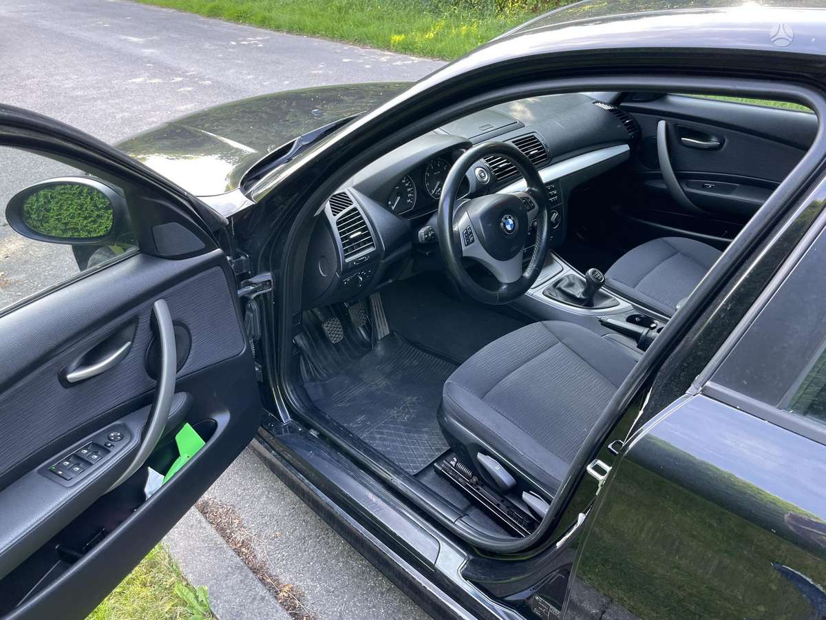 BMW 116, 1.6 l., hatchback