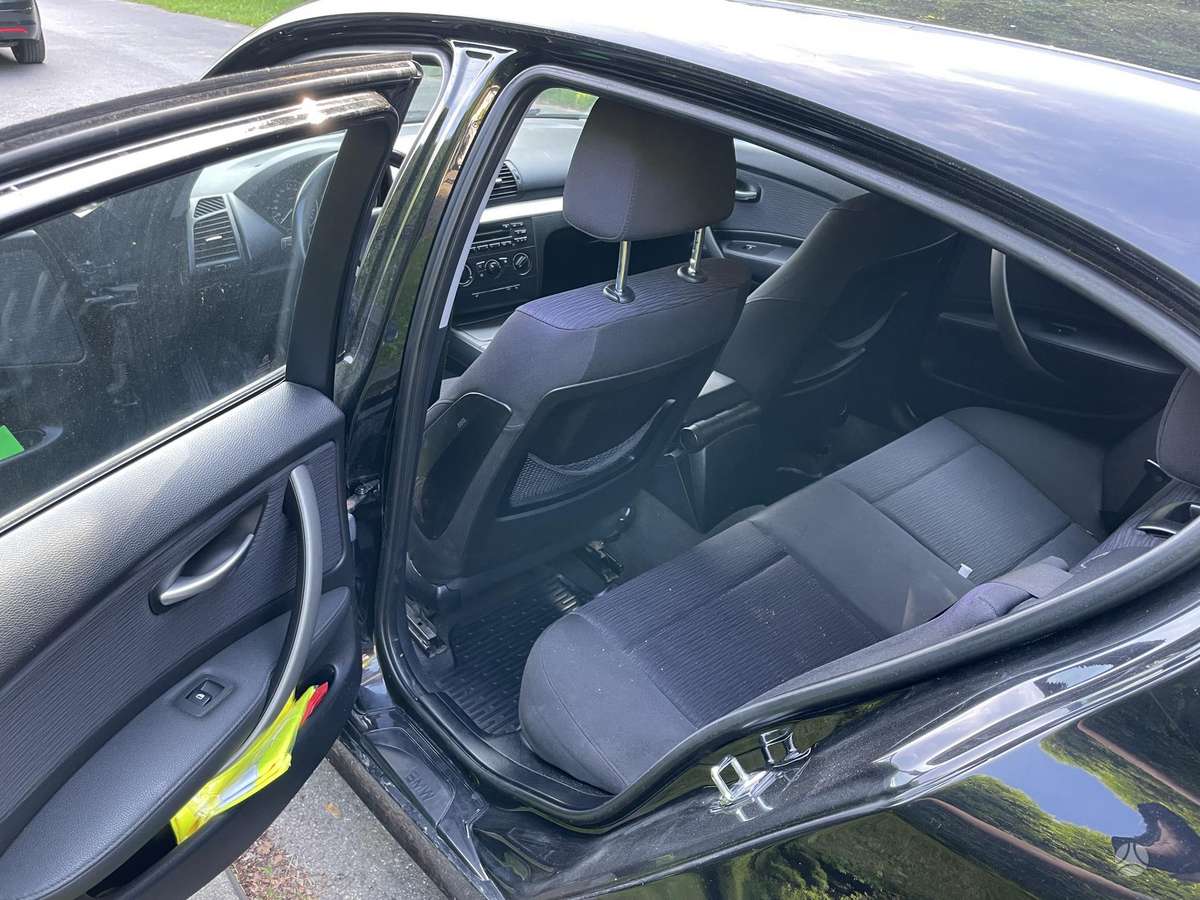 BMW 116, 1.6 l., hatchback