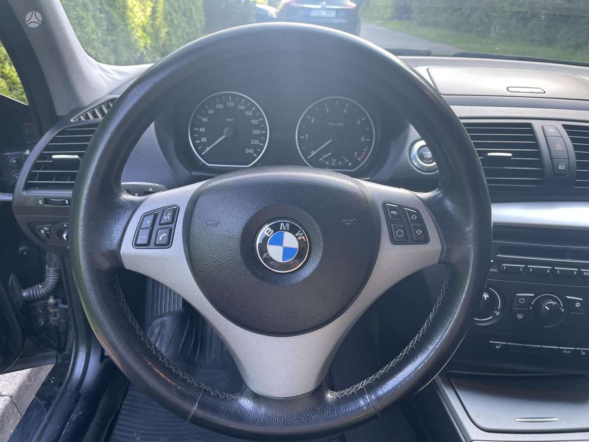 BMW 116, 1.6 l., hatchback