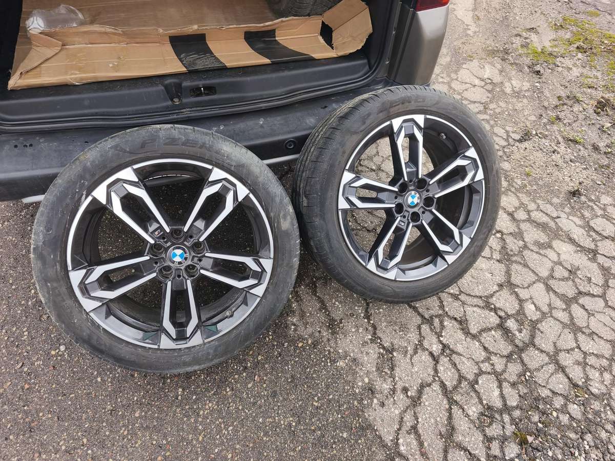 BMW X2 R18 yra 2 vnt