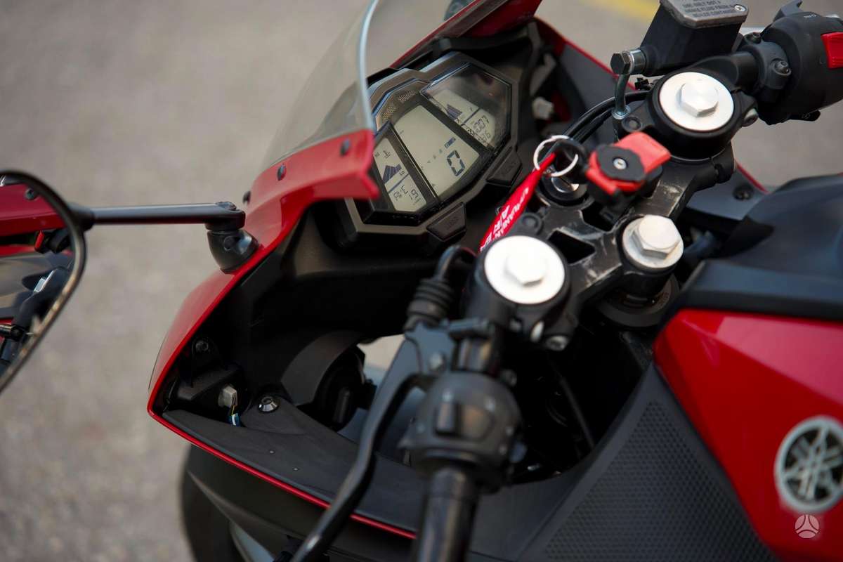 Yamaha YZF 125cc, superbikes
